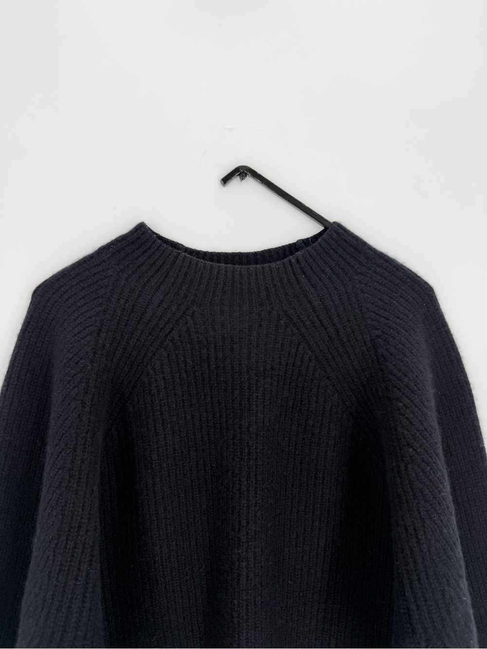 Cos Pure Cashmere Ribbed Knit Contrast Hem Jumper Sweater In Navy Beige